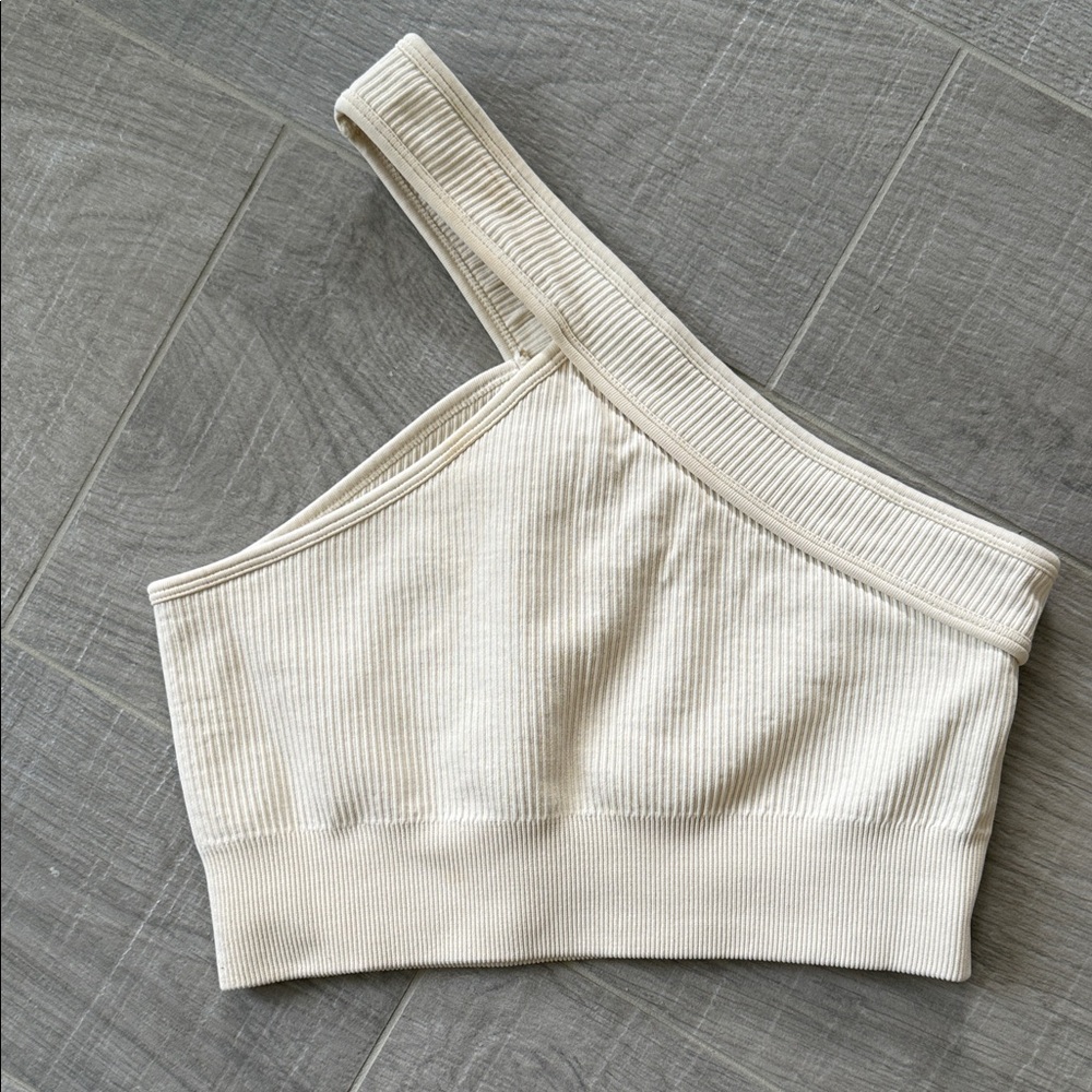 One-Shoulder Ribbed Crop Top